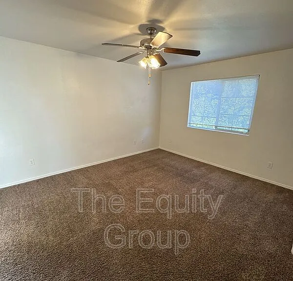 4203 W Walnut Ave #C — Photo 16