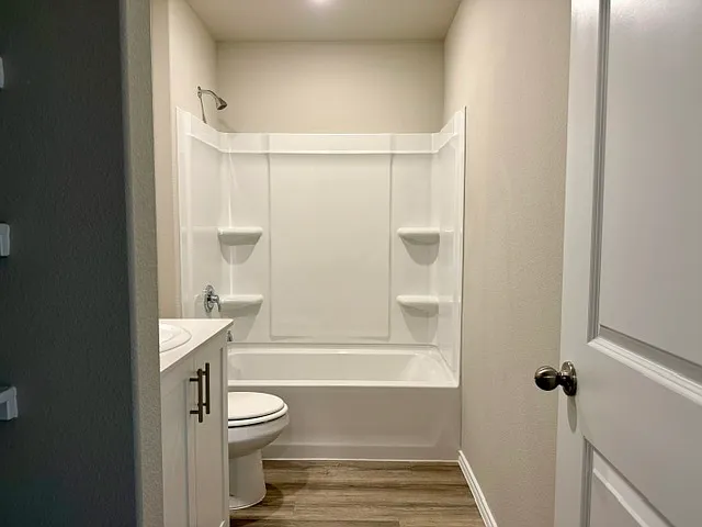 4 bed, 1798 sqft, $2,500 — Photo 3