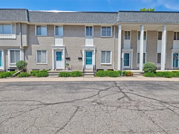 4456 Fifteen Mile Rd, Sterling Heights, MI 48310