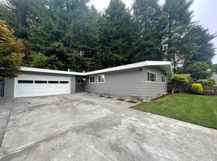 1890 County Ln, Eureka, CA 95501