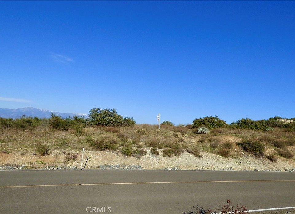 1st image of 22990 Sky Mesa Rd #4