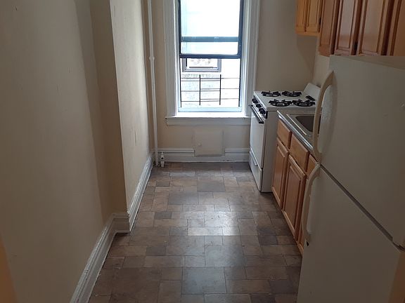 2nd image of 6224 Fort Hamilton Pkwy APT C1