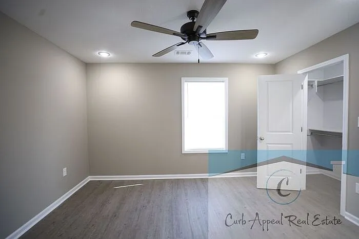 7001 Johnson Ave — Photo 16