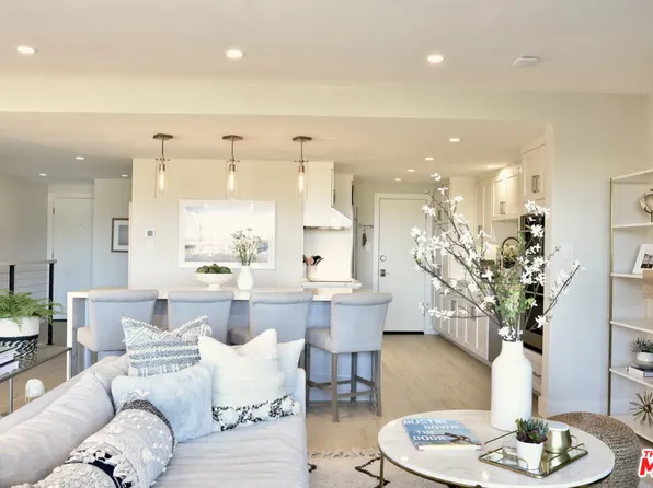 23908 De Ville Way APT B, Malibu, CA 90265