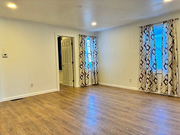 3rd image of 312 2nd Ave #1