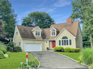 53 Talmadge Ln, Stamford, CT 06905