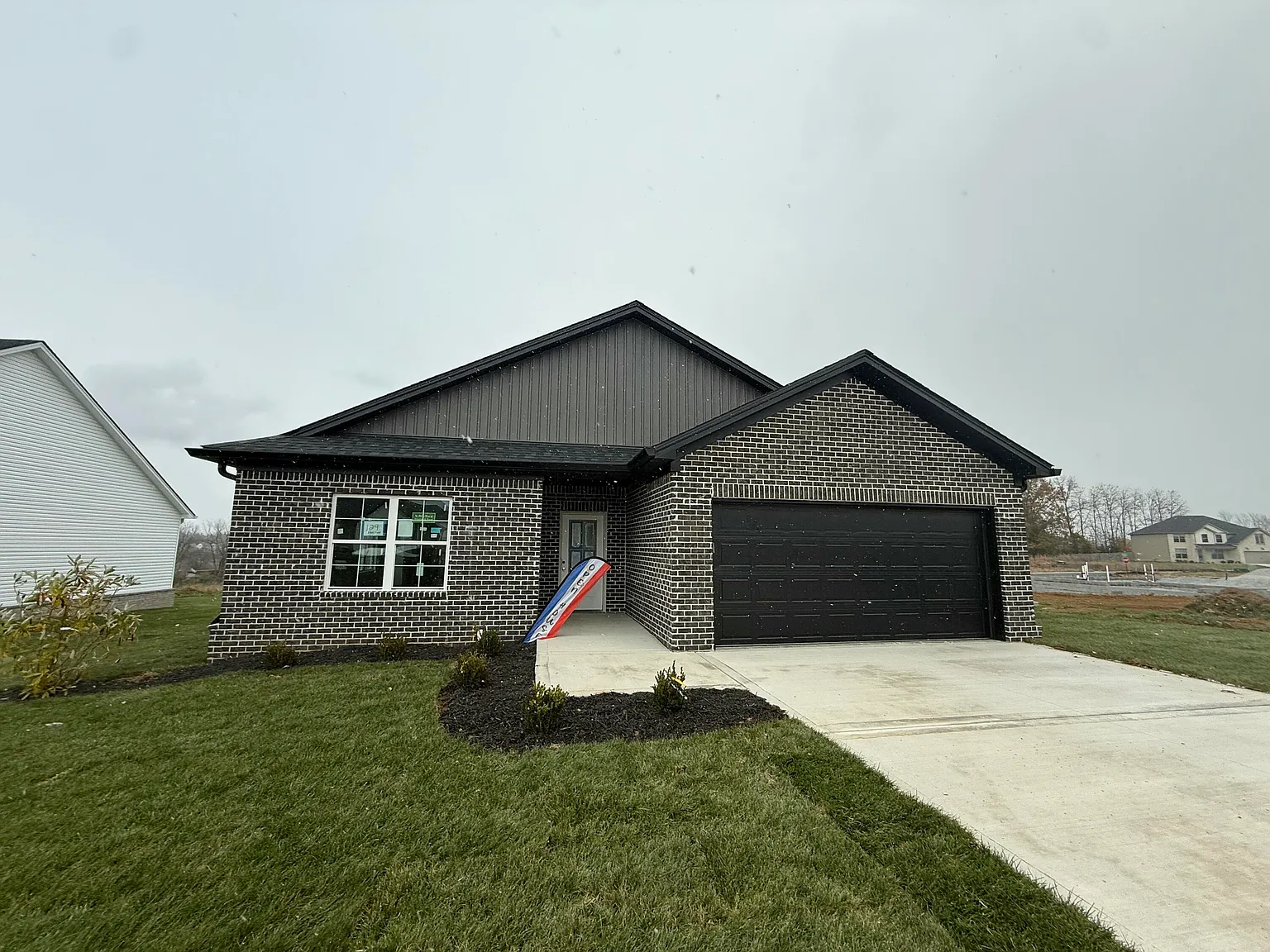 129 Patchen Dr photo 1