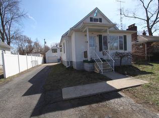 2342 Vivian Rd, Monroe, MI 48162