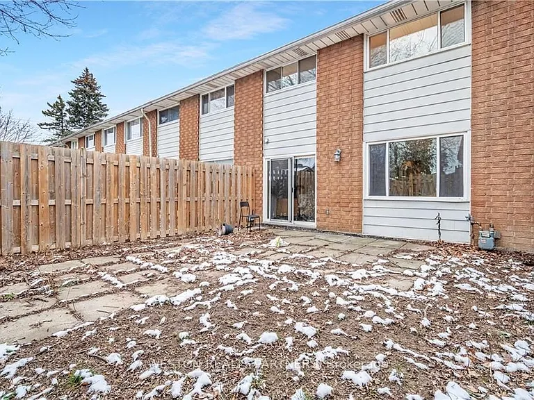 125 Limeridge Rd W #8 — Photo 17