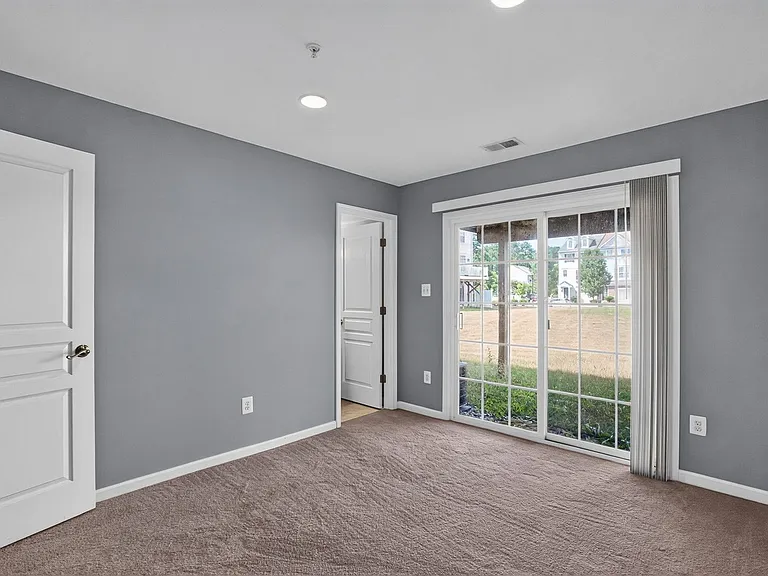 23111 Foxglove Way — Photo 5