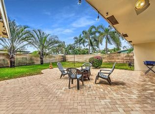 901 NE 25th Ave, Pompano Beach, FL 33062