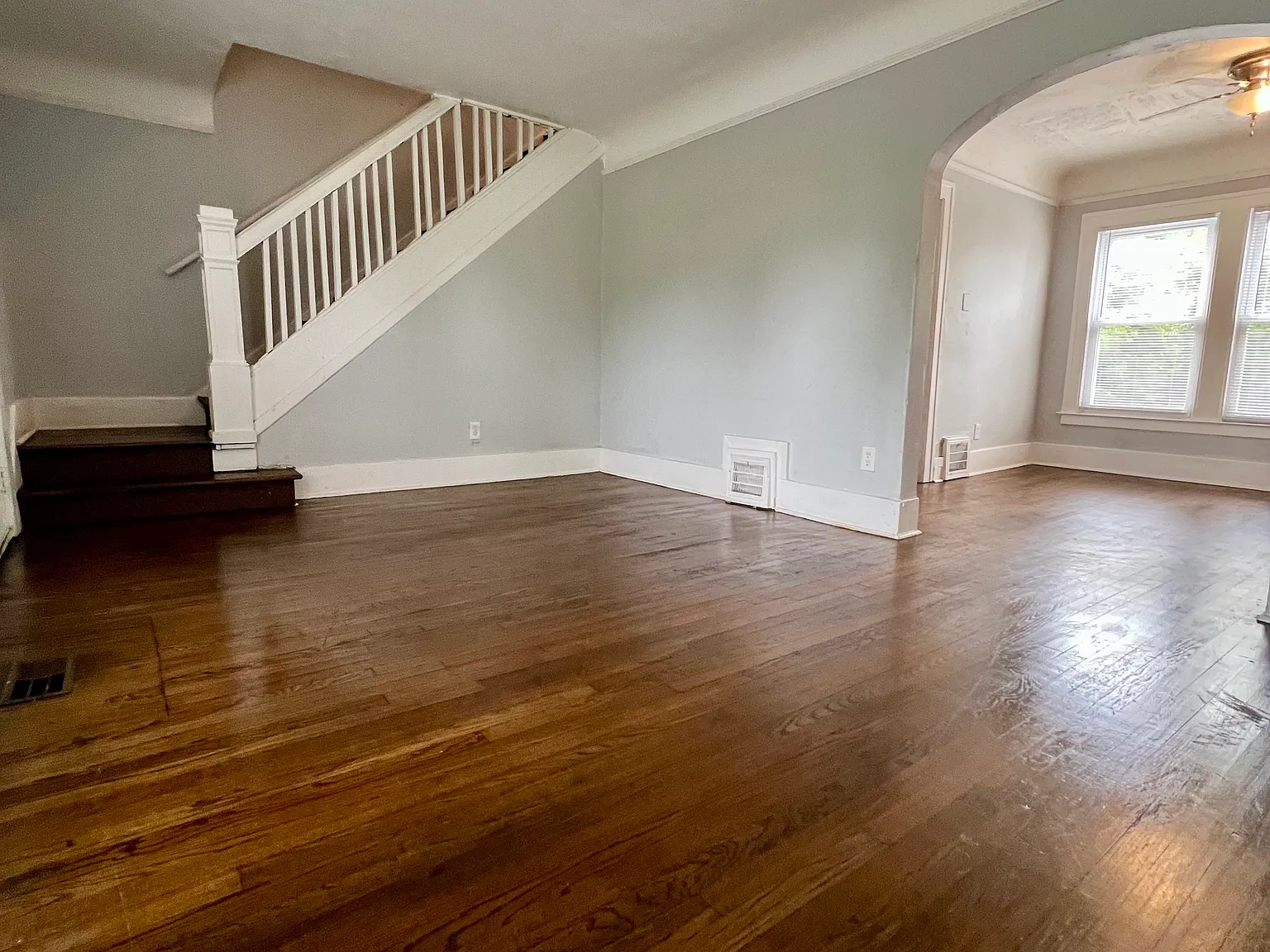 2 bed, 1000 sqft, $1,400 — Photo 4