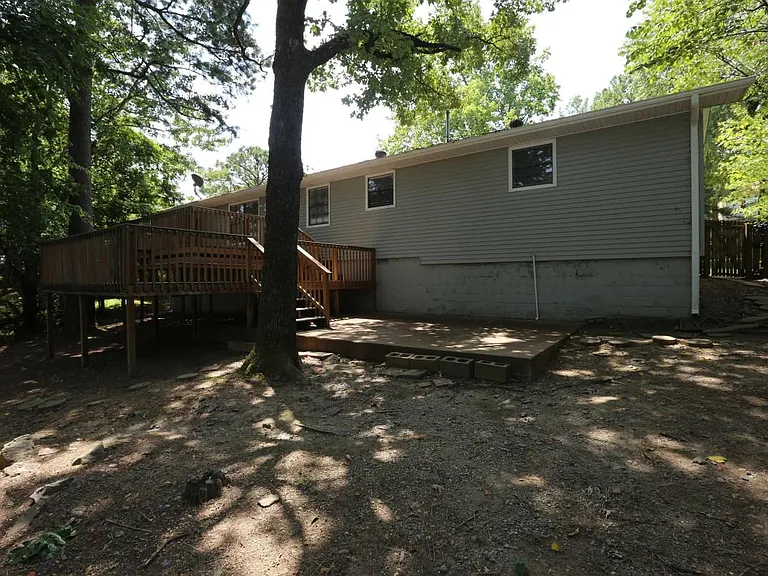 12406 Colleen Dr — Photo 32