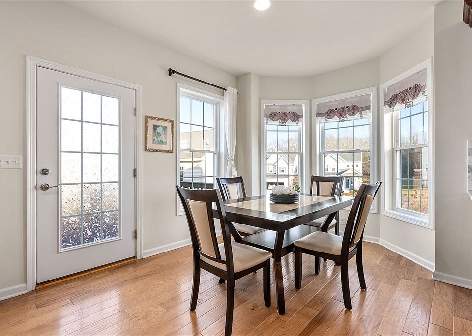 43 Primrose Cir 43, Hopkinton, MA 01748 Zillow