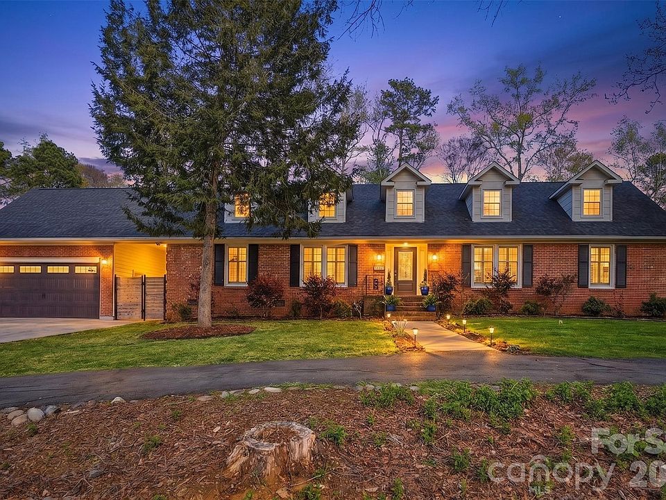 1st image of 6123 Lake Providence Ln