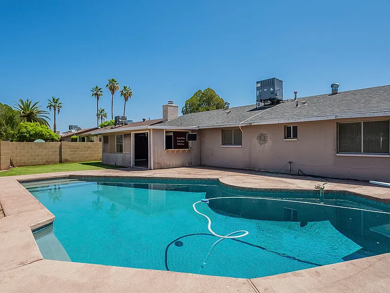 3236 S Kenwood Ln — Photo 40