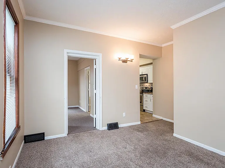826 F St — Photo 3