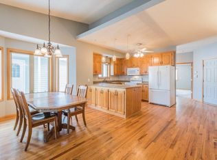 5257 Pathways Ave, White Bear Lake, MN 55110