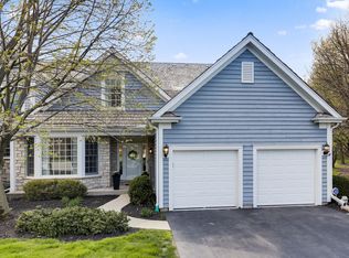 610 Wharton Dr, Lake Forest, IL