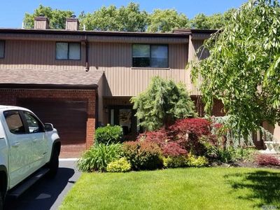 74 Timber Ridge Dr, Holbrook, NY, 11741