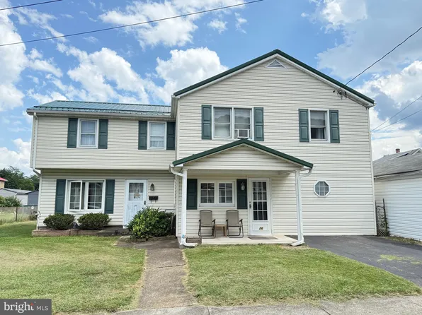 26 Vernon St, Keyser, WV 26726