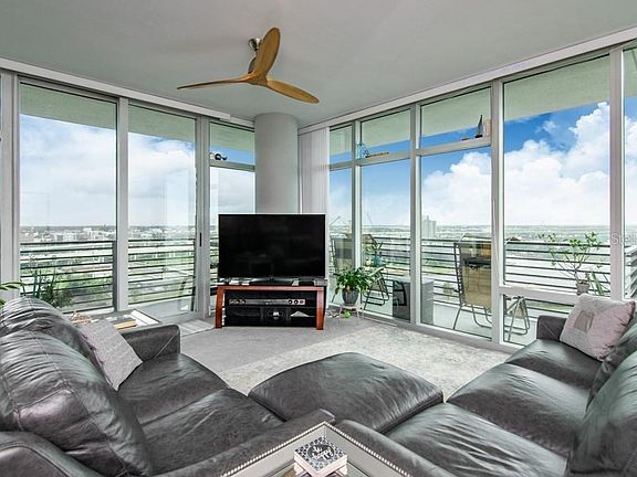 2nd image of 1208 E Kennedy Blvd Unit 1215