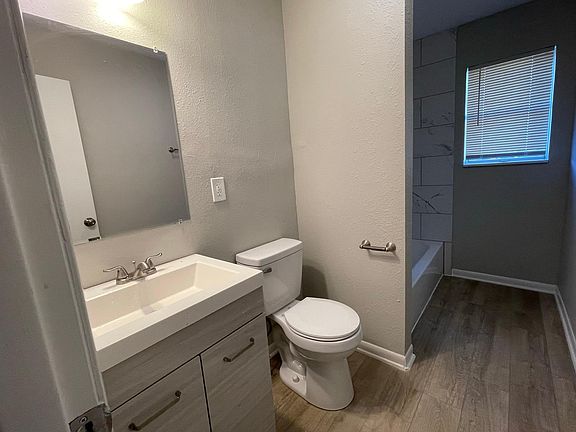 5th image of 306 S Fulton St