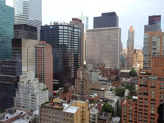 Rented by RELO REDAC INC. | media 15