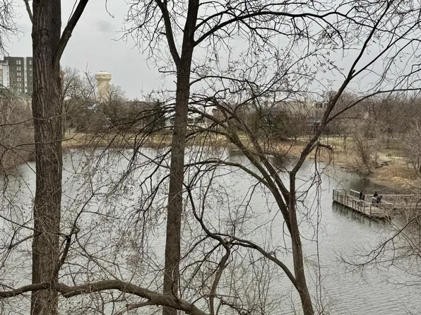 4820 Park Commons Dr APT 221, Saint Louis Park, MN 55416