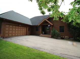 9699 Welsch Rd, Winneconne, WI 54986