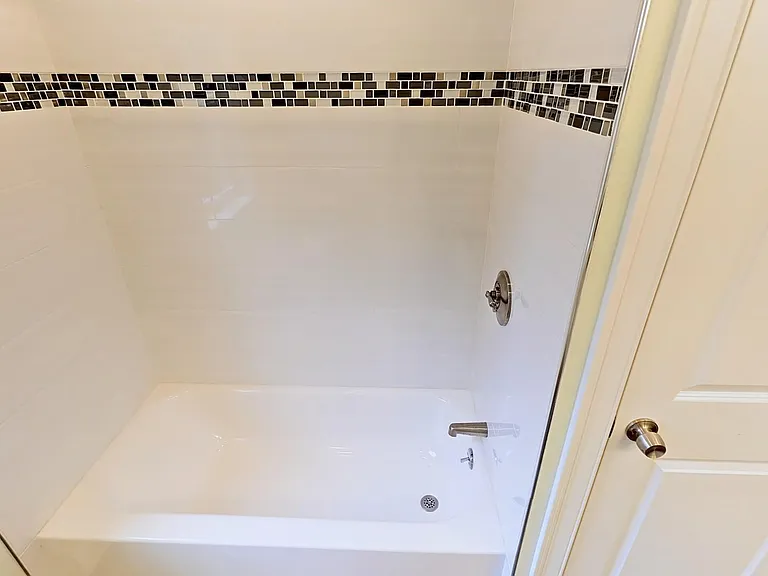 78 Nahanton Ave — Photo 21