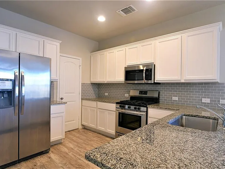 2812 Bridekirk Dr — Photo 5