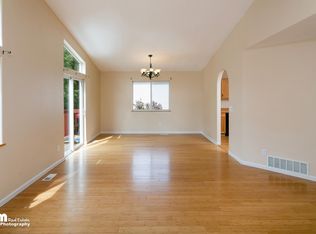 17940 Beaujolais Dr, Eagle River, AK 99577