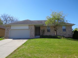 4022 W Tracy St, Springfield, MO 65807