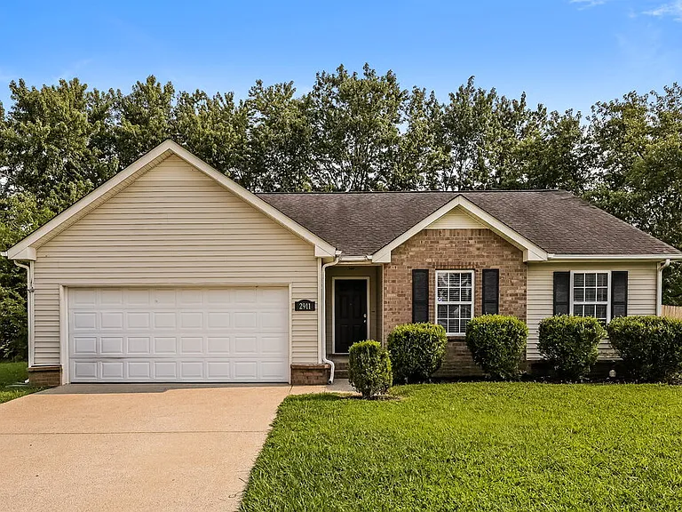 2911 Boyle Ct — Photo 1