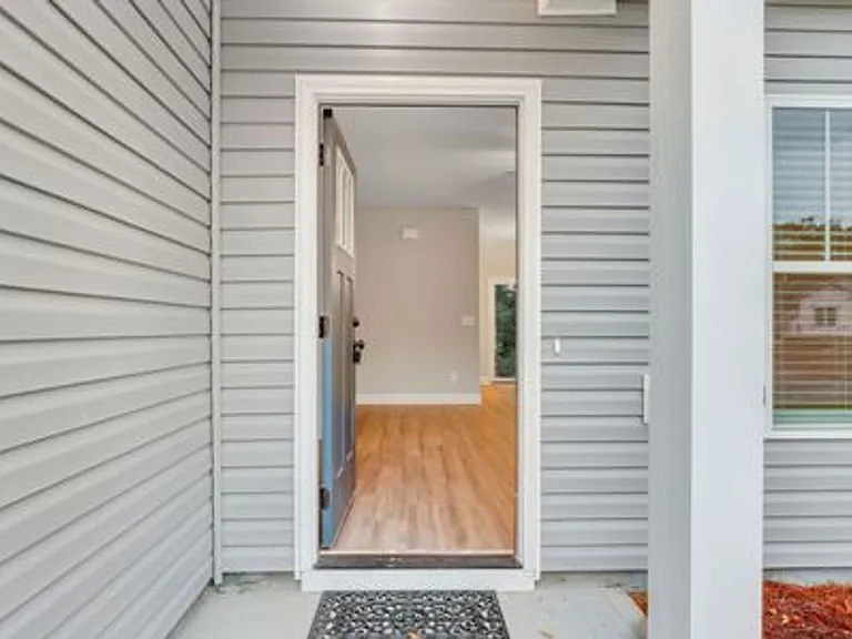120B Smithfield Dr — Photo 2