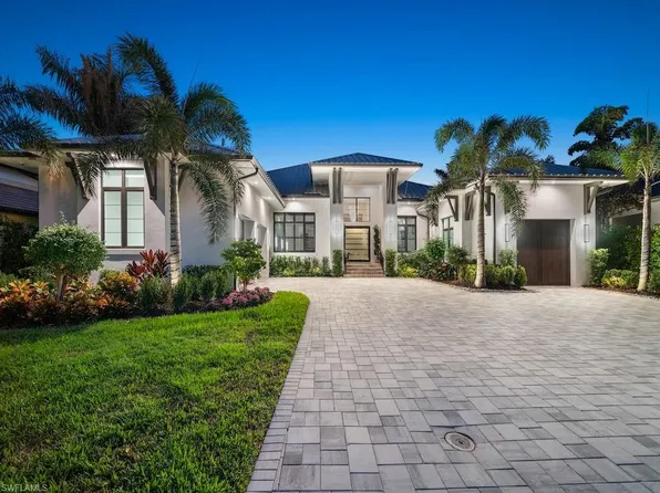 3300 Crayton RD, NAPLES, FL 34103