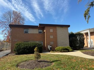 5152 Fairview Ave #3, Downers Grove, IL 60515