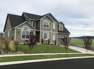 1054 Aponi Ln, Moscow, ID 83843