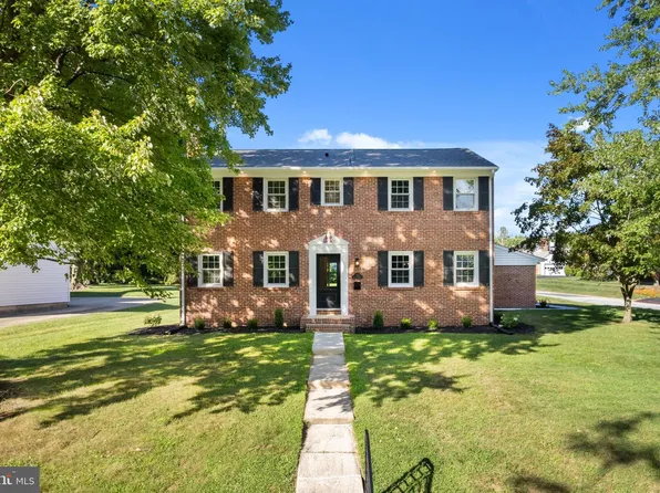 1101 Webster Dr, Wilmington, DE 19803