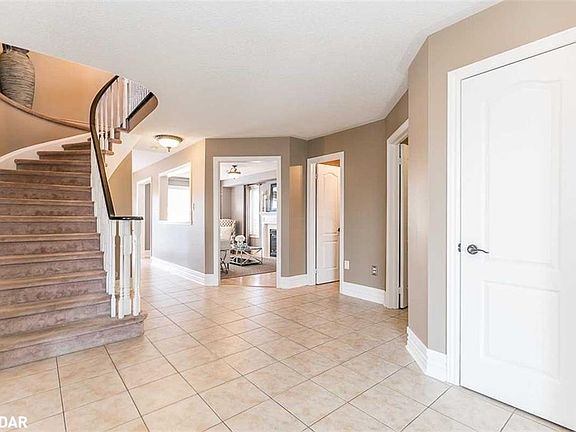4th image of 104 Birchwood Dr