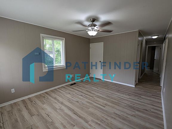 4th image of 832 Tyson Ave