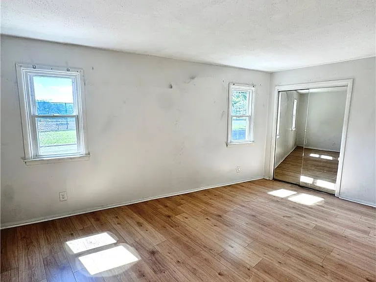 2043 W Allen St #A — Photo 13