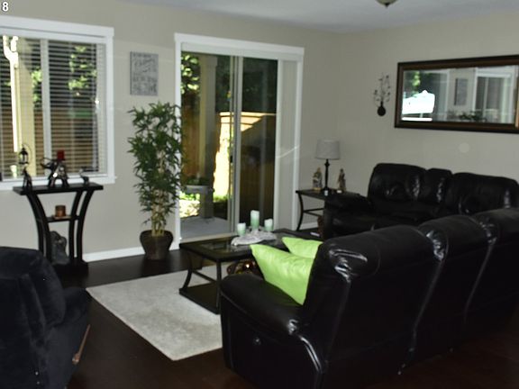 5th image of 2628 NE 130th Ct
