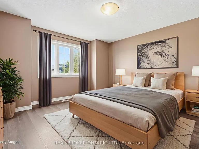 1047 Marquette Dr — Photo 23