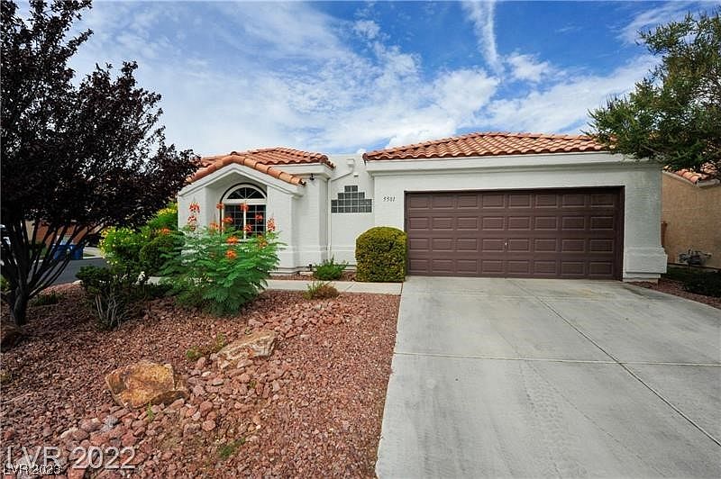 1st image of 5501 Whiteleaf Ct