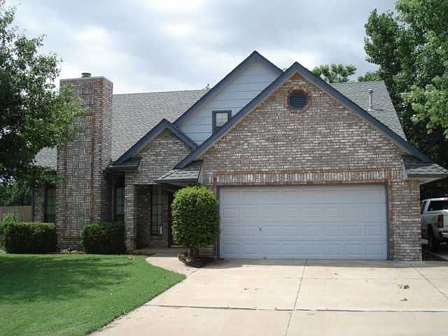 Home for Sale in Edmond, Oklahoma $169,900
