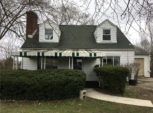 2 Green Oak Dr, Coraopolis, PA 15108