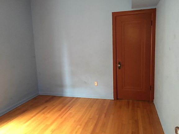 4th image of 6321 N Oakley Ave APT 1