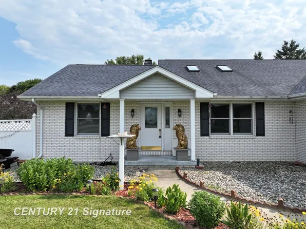 6005 Willowbrook Dr, Saginaw, MI 48638